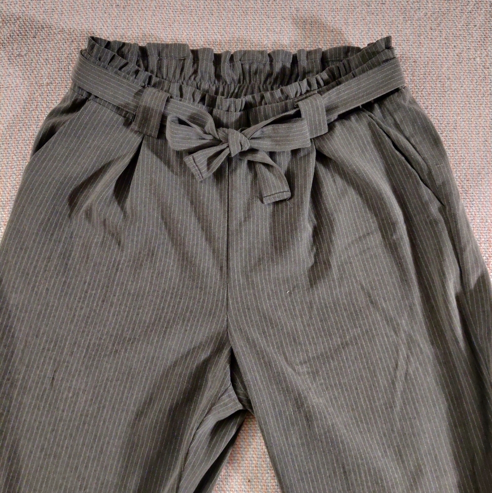 Gray pinstripe paper bag waist cropped pants